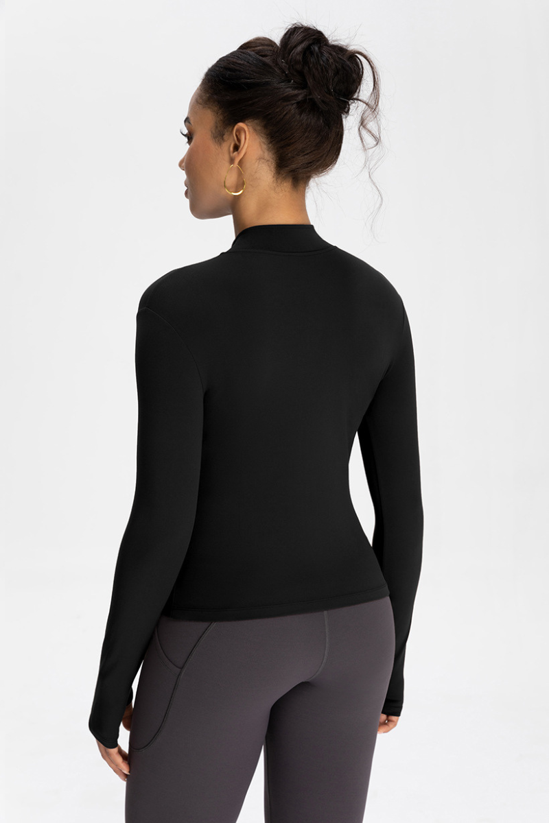 Collar-style jacket with zipper closure