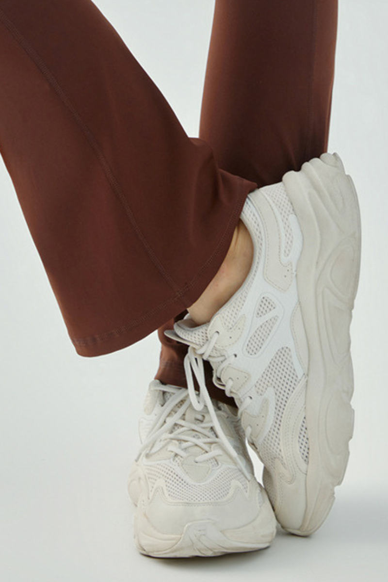 Women's Athletic High-Waisted Slim Fit Solid Flared Pants
