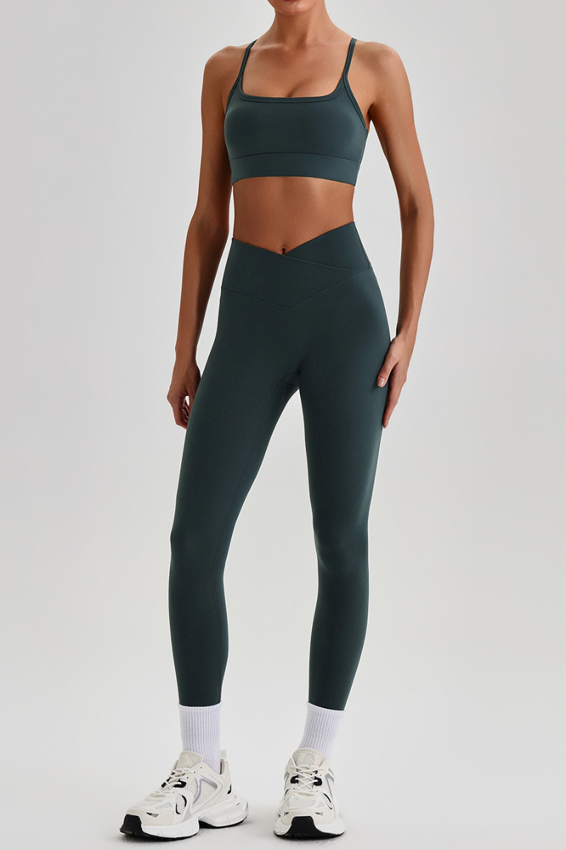 Women's Crisscross Back Bra & V-Waist Yoga Leggings Set