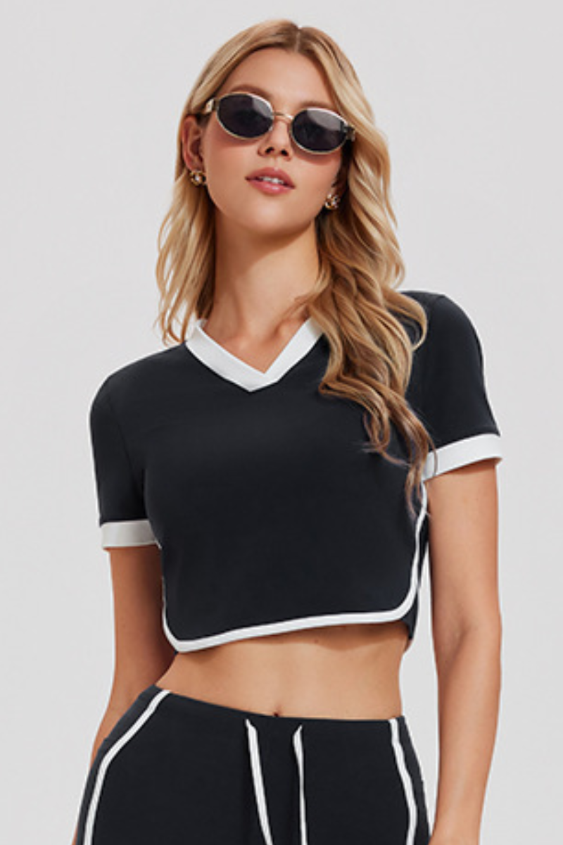 Women's Contrast Trim V-Neck Cropped Tennis T-shirt