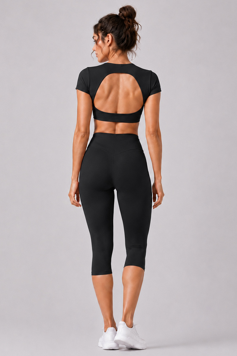 Women's Cropped T-shirt & Capri Leggings Workout Yoga Sets
