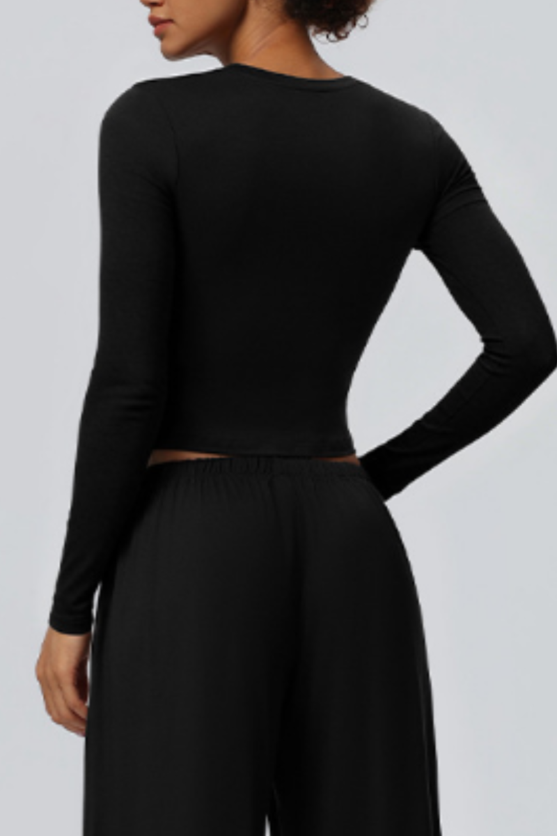 Women's Crew Neck Cropped Long Sleeve Athletic Top