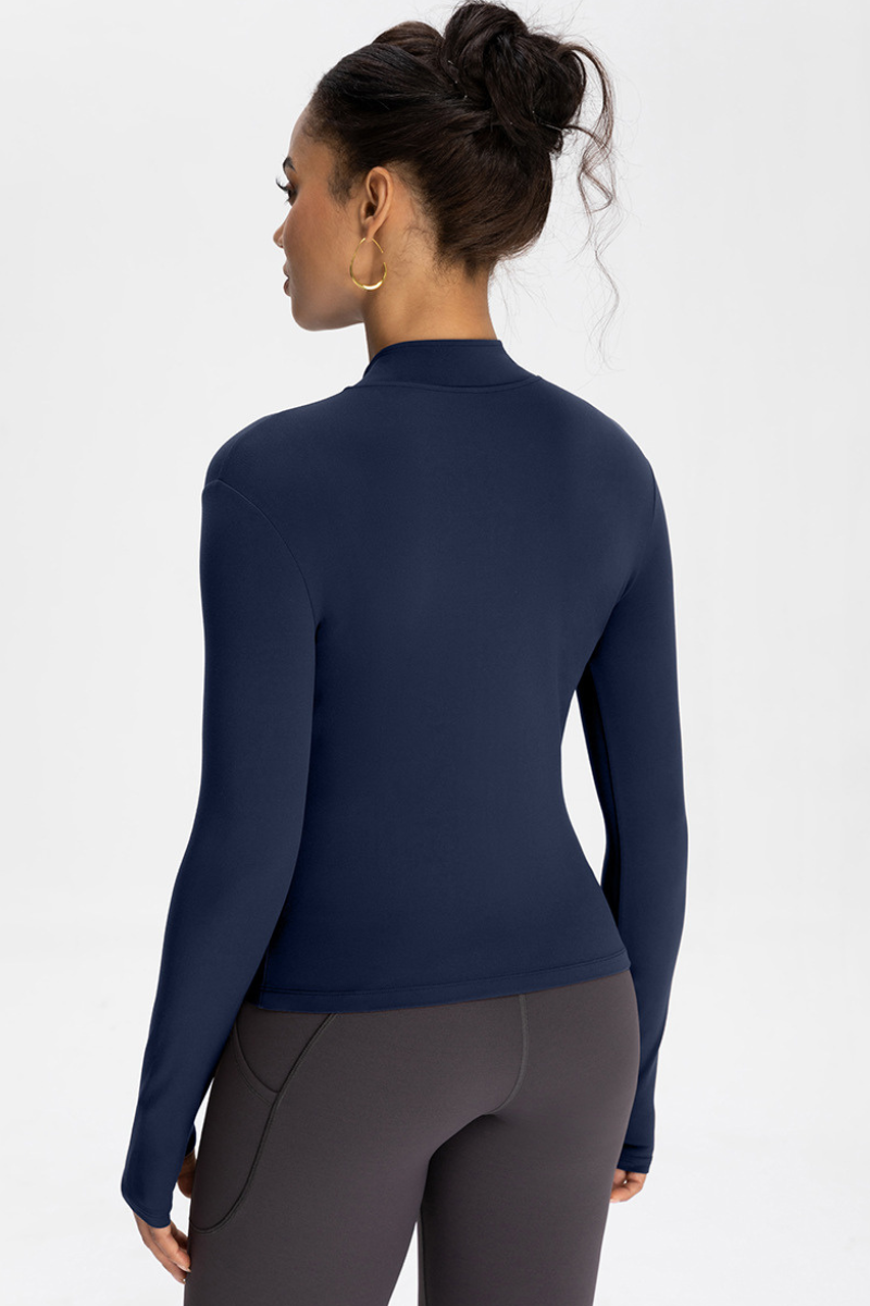 Collar-style jacket with zipper closure