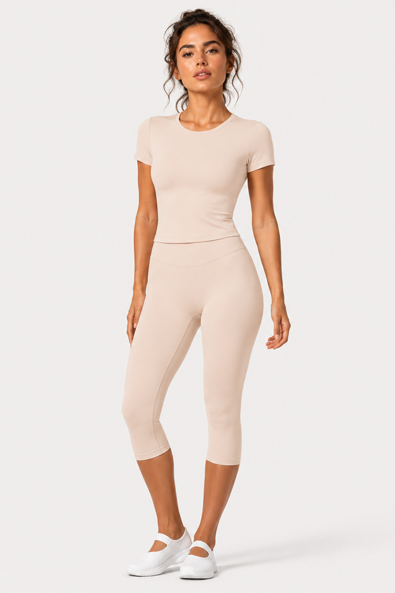 Women's Cropped Crew Neck Tee & Capri Leggings Workout Sets
