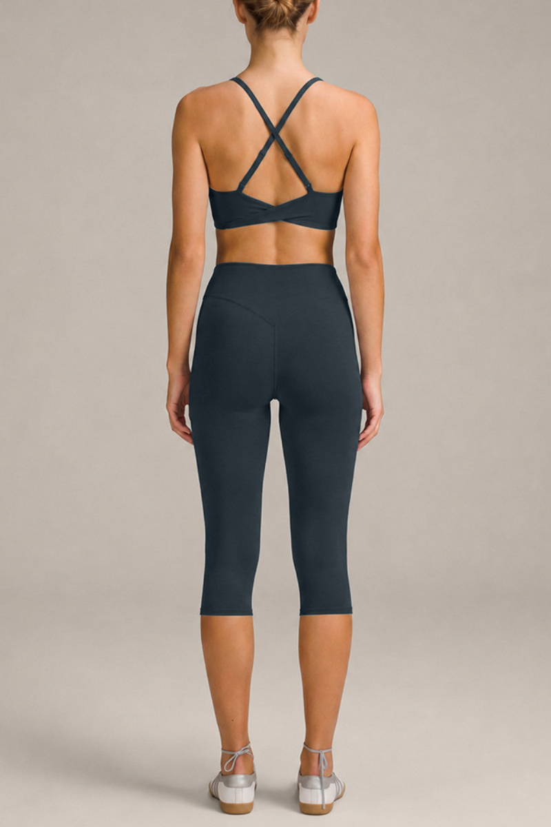 Women's Cross Adjustable Back V NeckBra And Capri Yoga Set