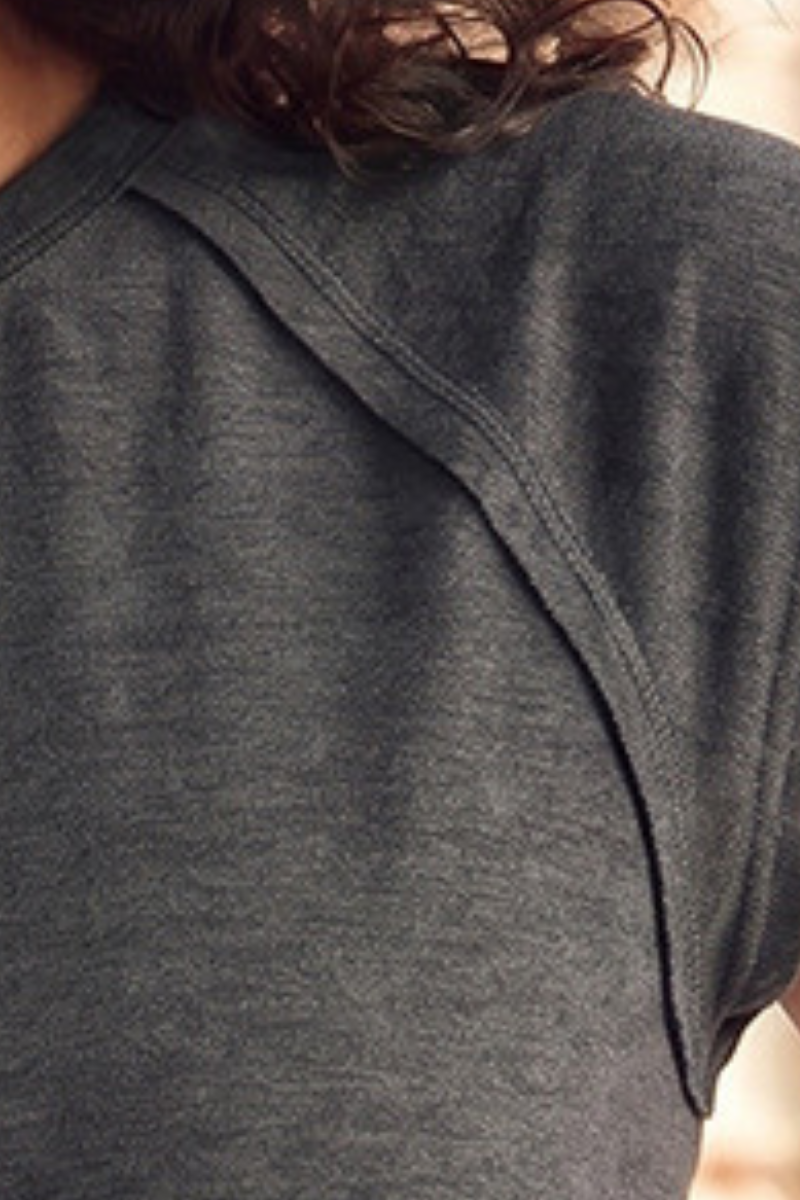 Women's Back Panel Stitched Raglan Sleevee Slim Fit Tee