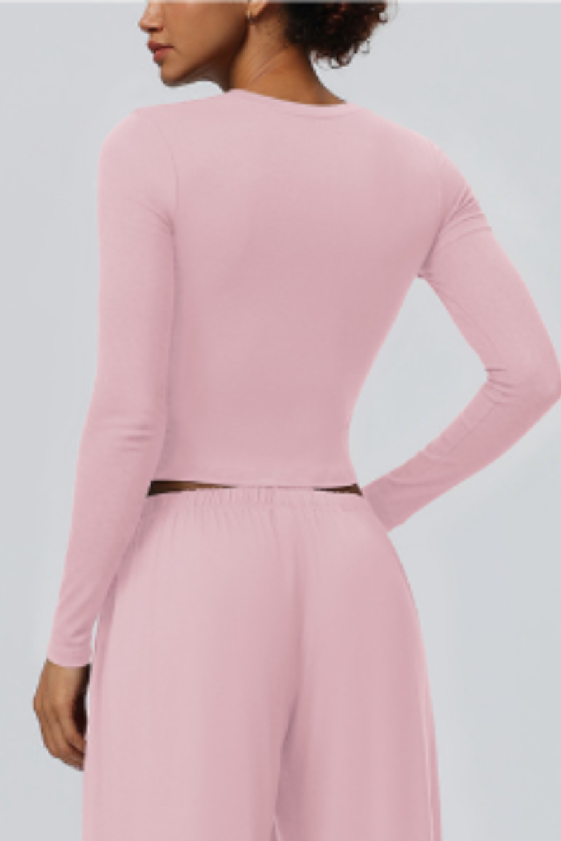 Women's Crew Neck Cropped Long Sleeve Athletic Top