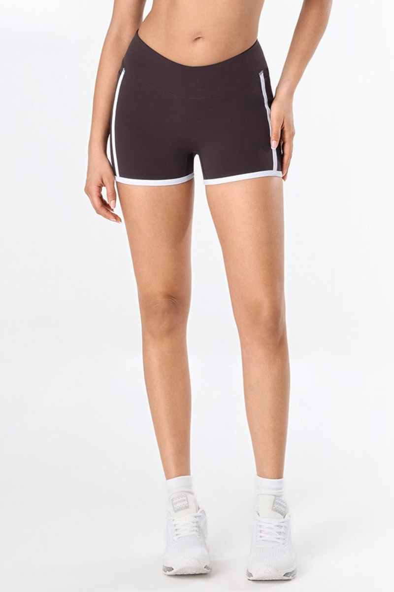 Women's Contrast Trim Side Pocket Workout Yoga Shorts