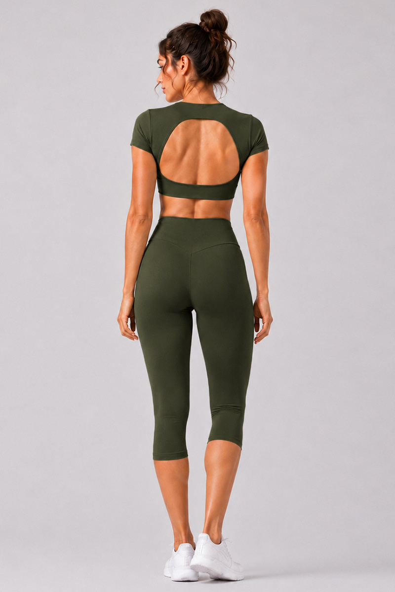 Women's Cropped T-shirt & Capri Leggings Workout Yoga Sets