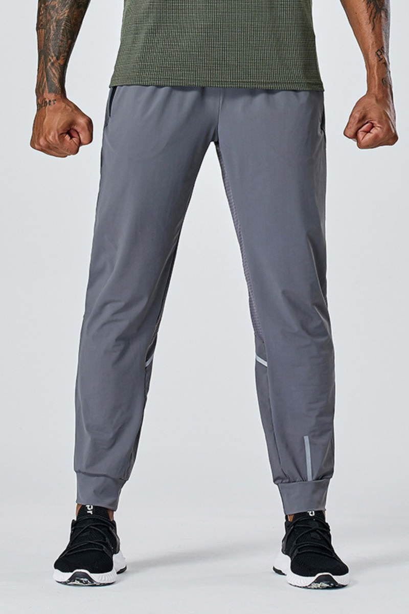 Men's Mesh Panel Reflective Jogger Quick Dry Athletic Jogger