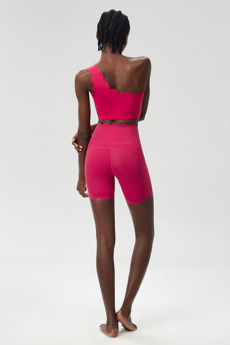 Women Scalloped High-Neck Plus Size Yoga Set - One-Shoulder Quick-Dry Bra & Wave Hem Shorts