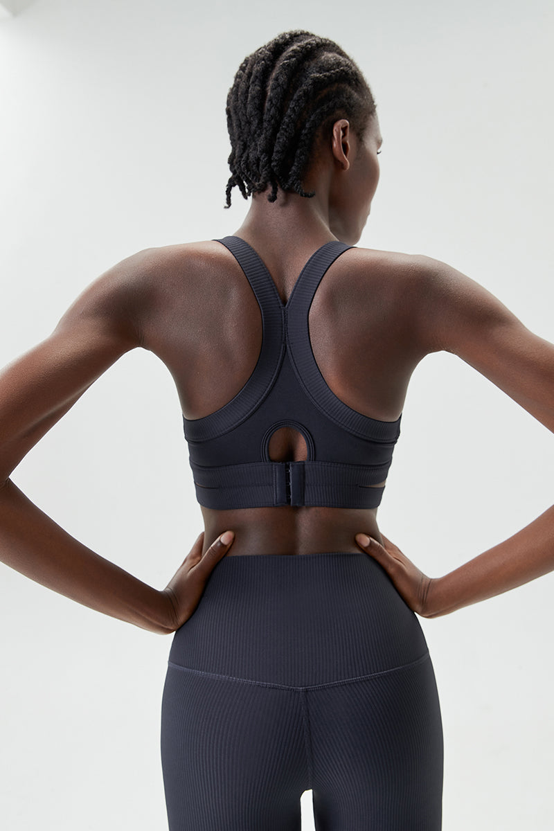 Back buckle cross-back sports bra
