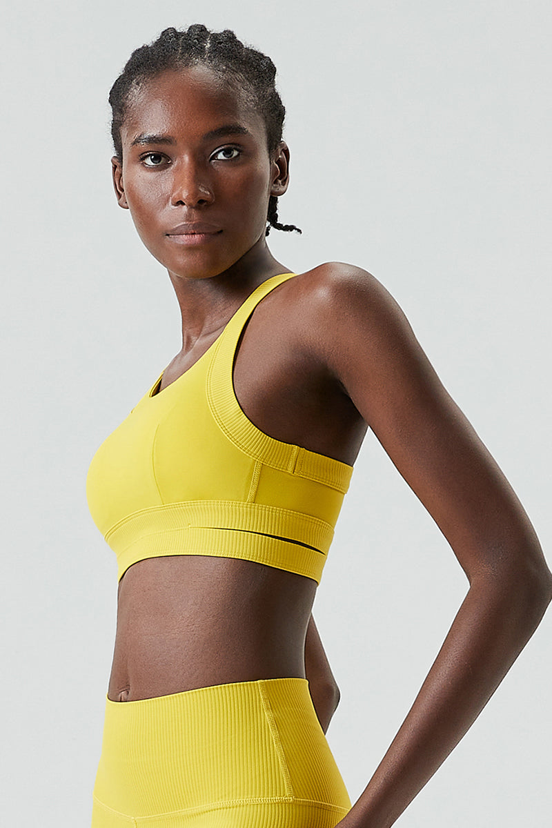 Back buckle cross-back sports bra