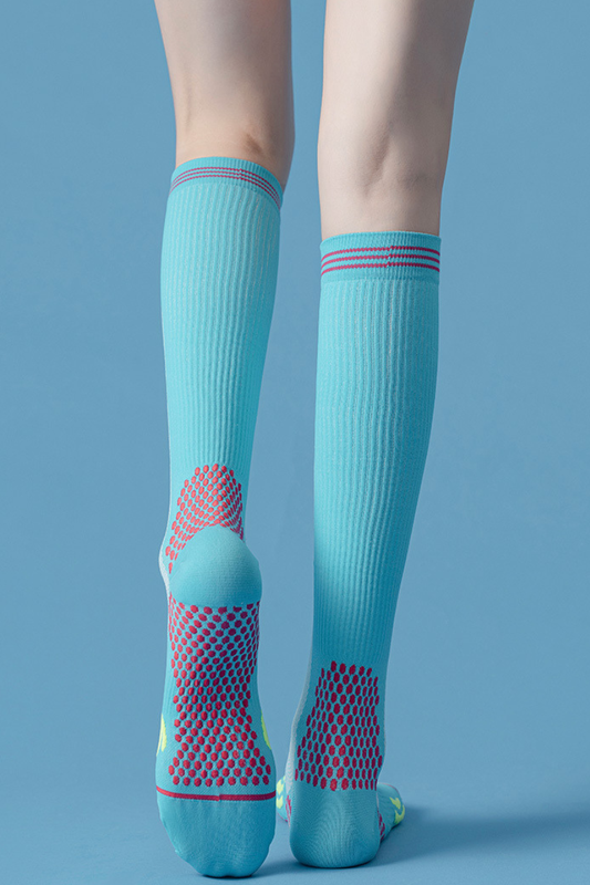 Sports Fitness Compression Knee-High Socks for Running