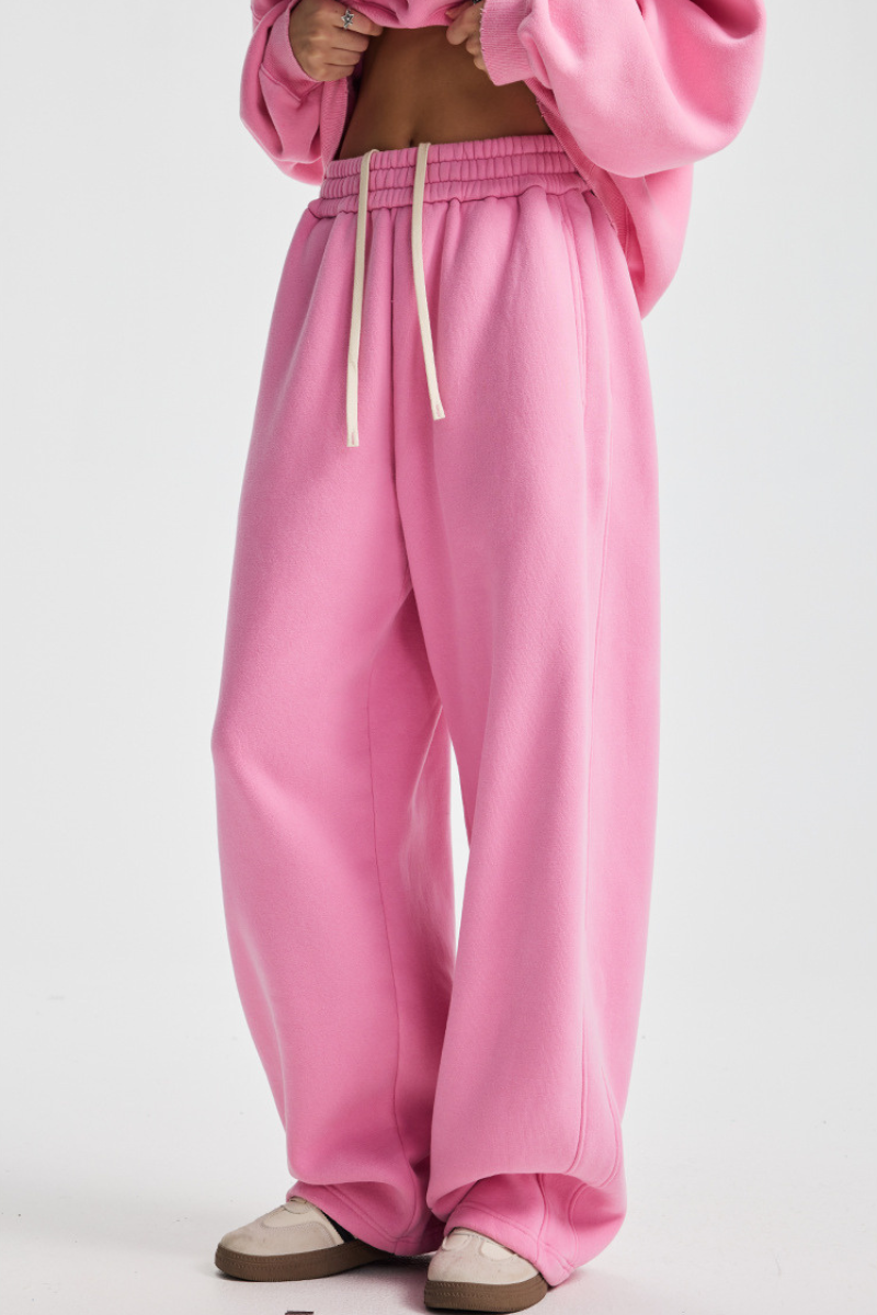 Thicker, distressed-look sweatpants with fleece lining