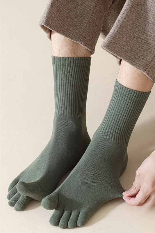 Men's Solid Color Toe Separator Cotton Crew Socks