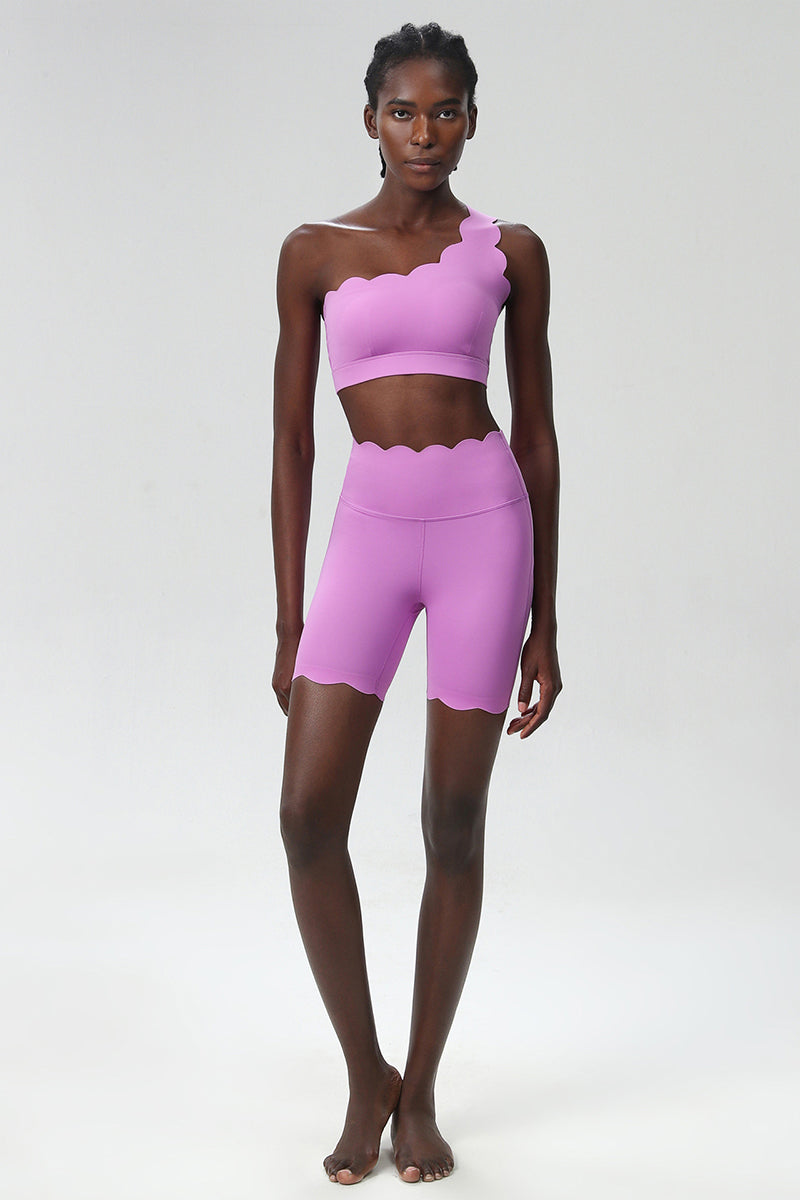 Women Scalloped High-Neck Plus Size Yoga Set - One-Shoulder Quick-Dry Bra & Wave Hem Shorts