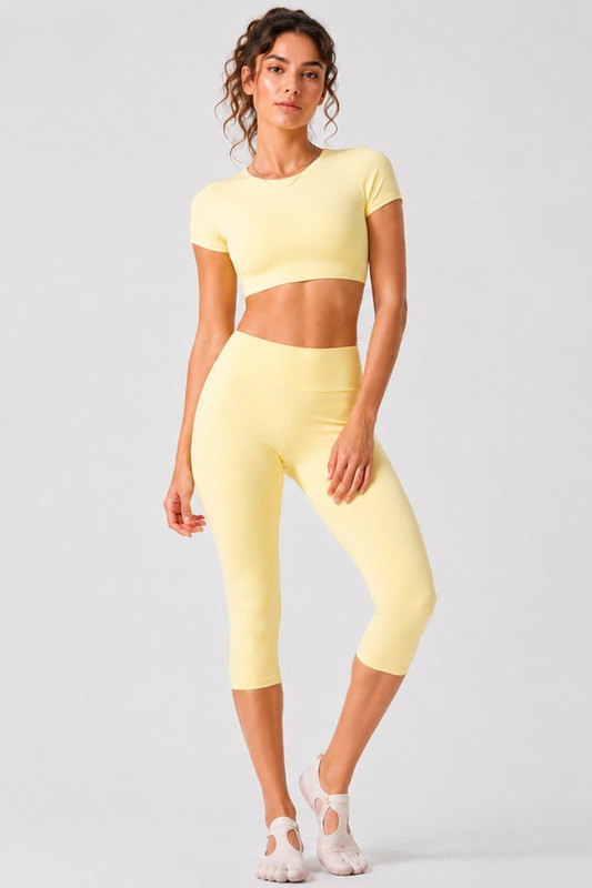 Women's Cropped T-shirt & Capri Leggings Workout Yoga Sets