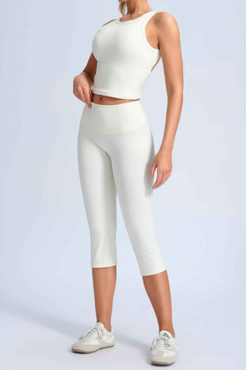 Women Sport Sets:Cut Out Tank Top And Capri-Length Leggings