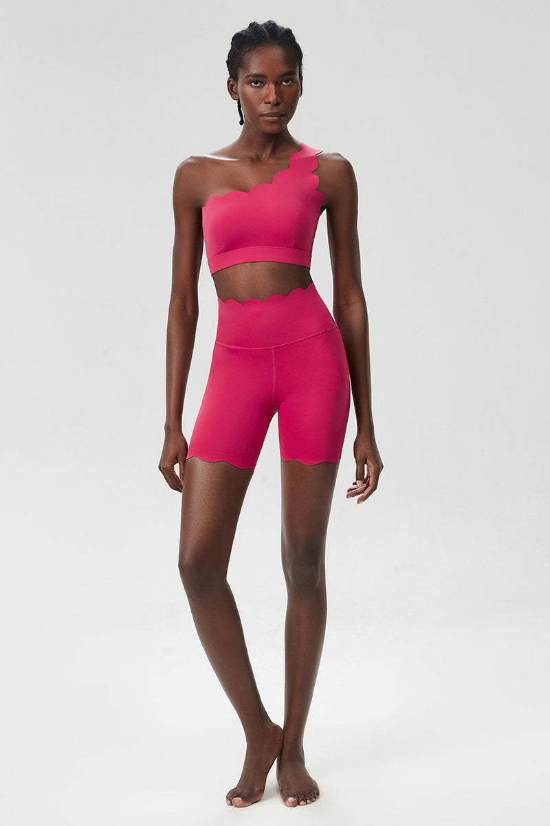 Women Scalloped High-Neck Plus Size Yoga Set - One-Shoulder Quick-Dry Bra & Wave Hem Shorts
