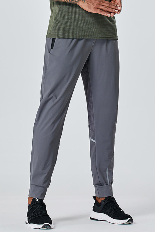 Men's Mesh Panel Reflective Jogger Quick Dry Athletic Jogger