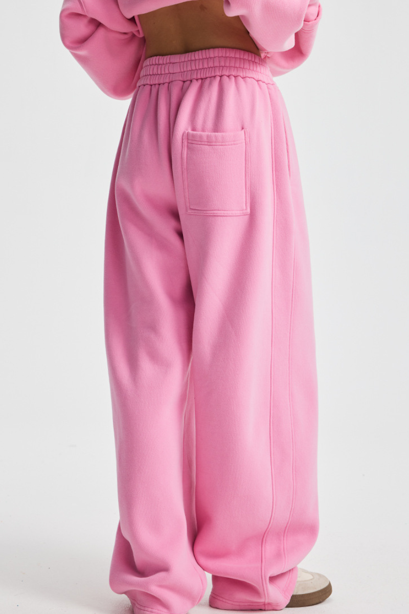 Thicker, distressed-look sweatpants with fleece lining