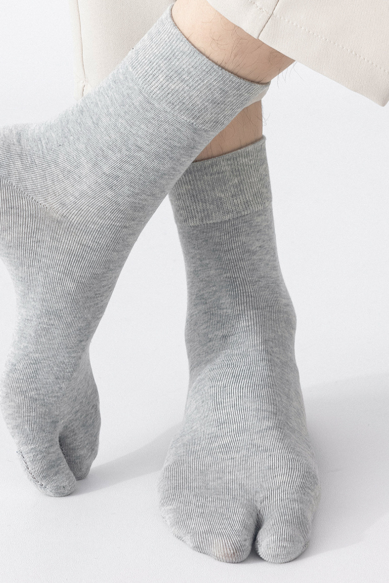 Men's Breathable Two-Toe Split Toe Crew Socks