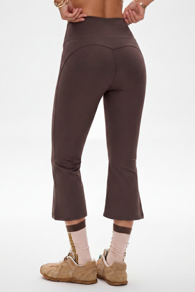Women's Athletic High Waist Solid Flared Capri Pants