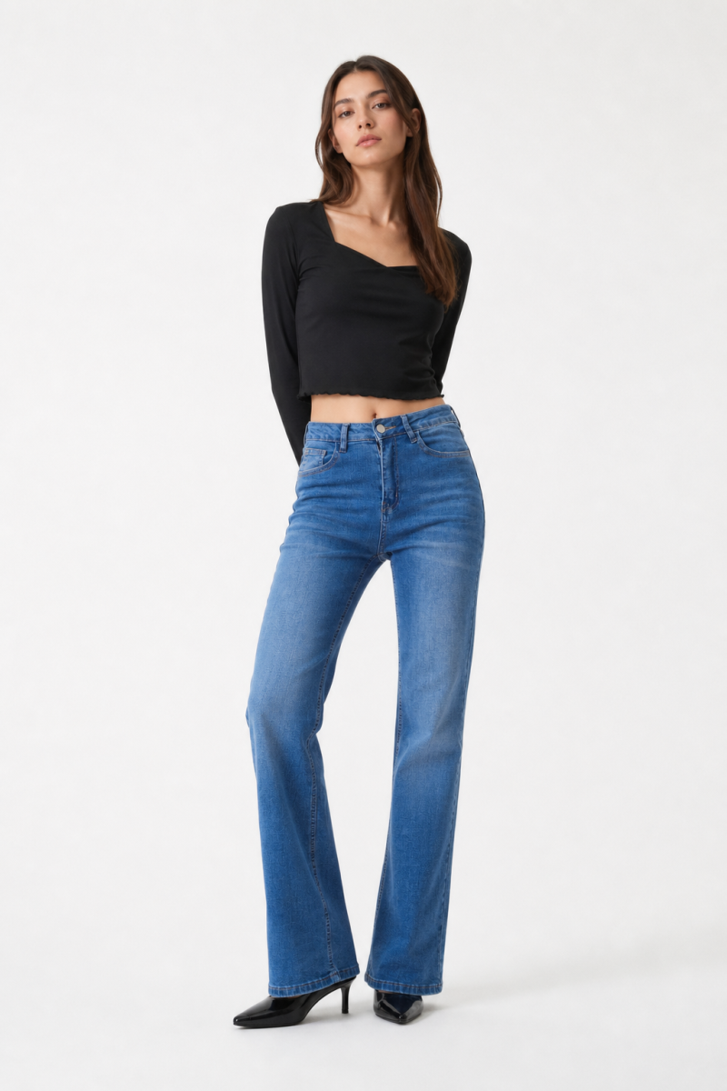 Women's Fall Vintage Distressed Straight-Leg Jeans
