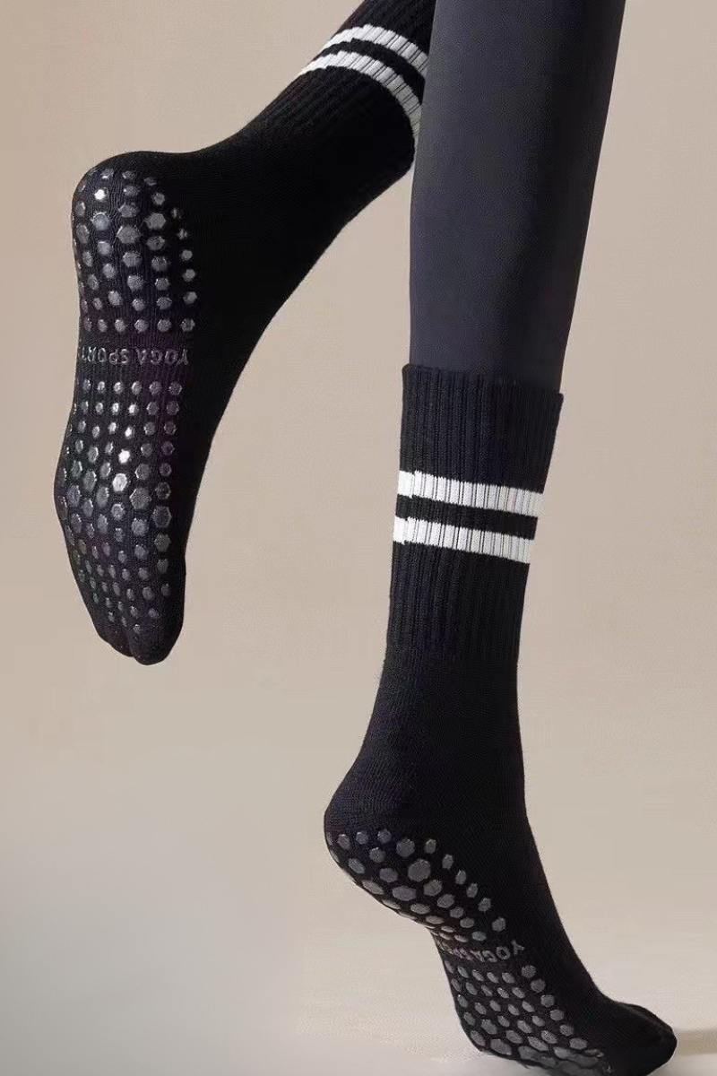 Mid-Calf Color Block Professional Anti-Slip Yoga Socks