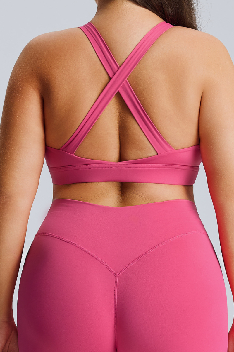 Plus Size Women's  U-neck Cross Back Athletic Bra