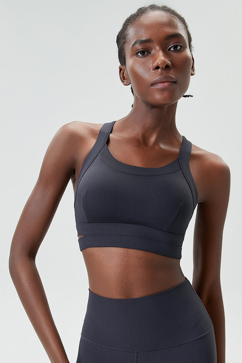 Back buckle cross-back sports bra