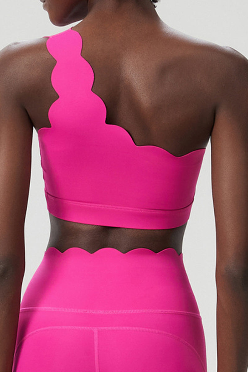Women Scalloped High-Neck Plus Size Yoga Set - One-Shoulder Quick-Dry Bra & Wave Hem Shorts