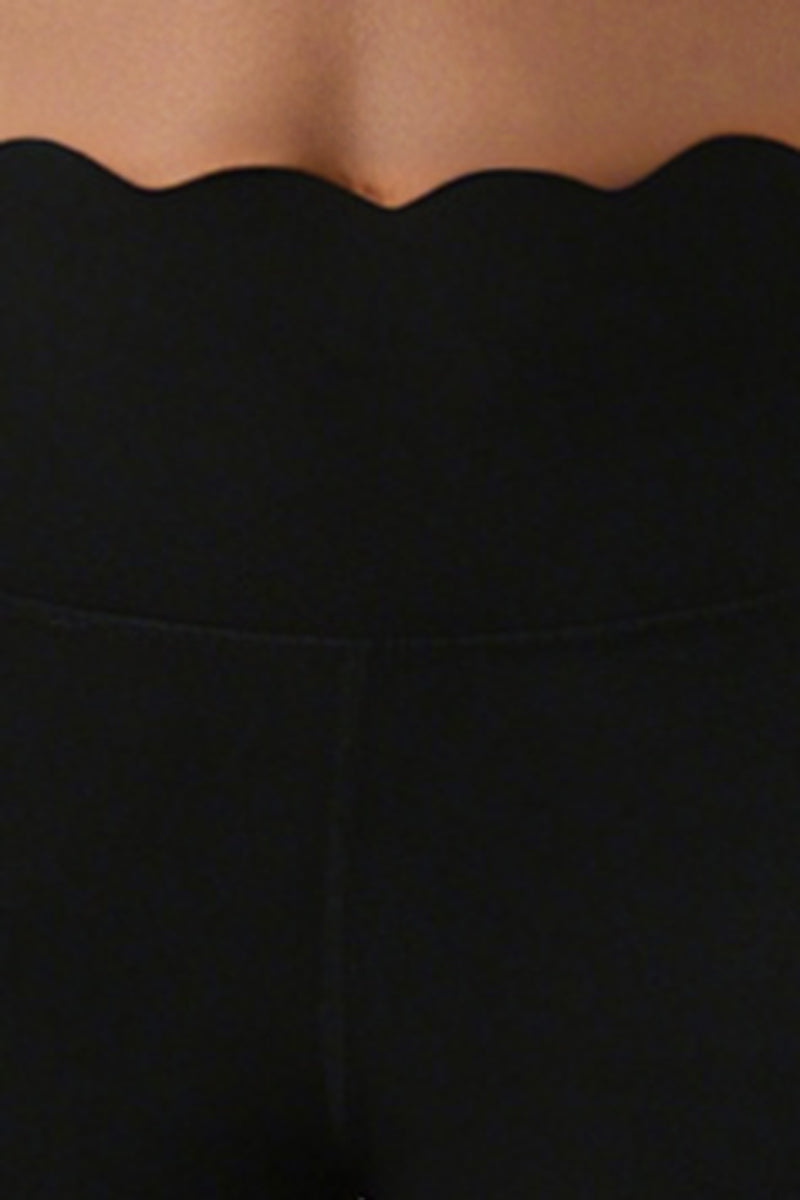 Women's 2-Piece Sets:Scalloped Edge Bra & Flare Leggings