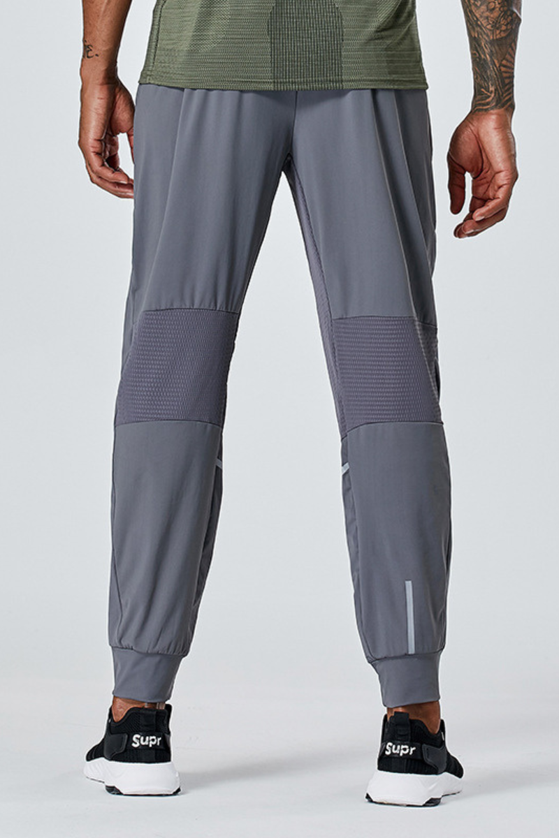 Men's Mesh Panel Reflective Jogger Quick Dry Athletic Jogger