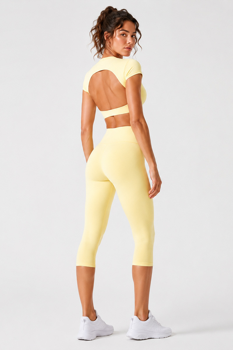 Women's Cropped T-shirt & Capri Leggings Workout Yoga Sets