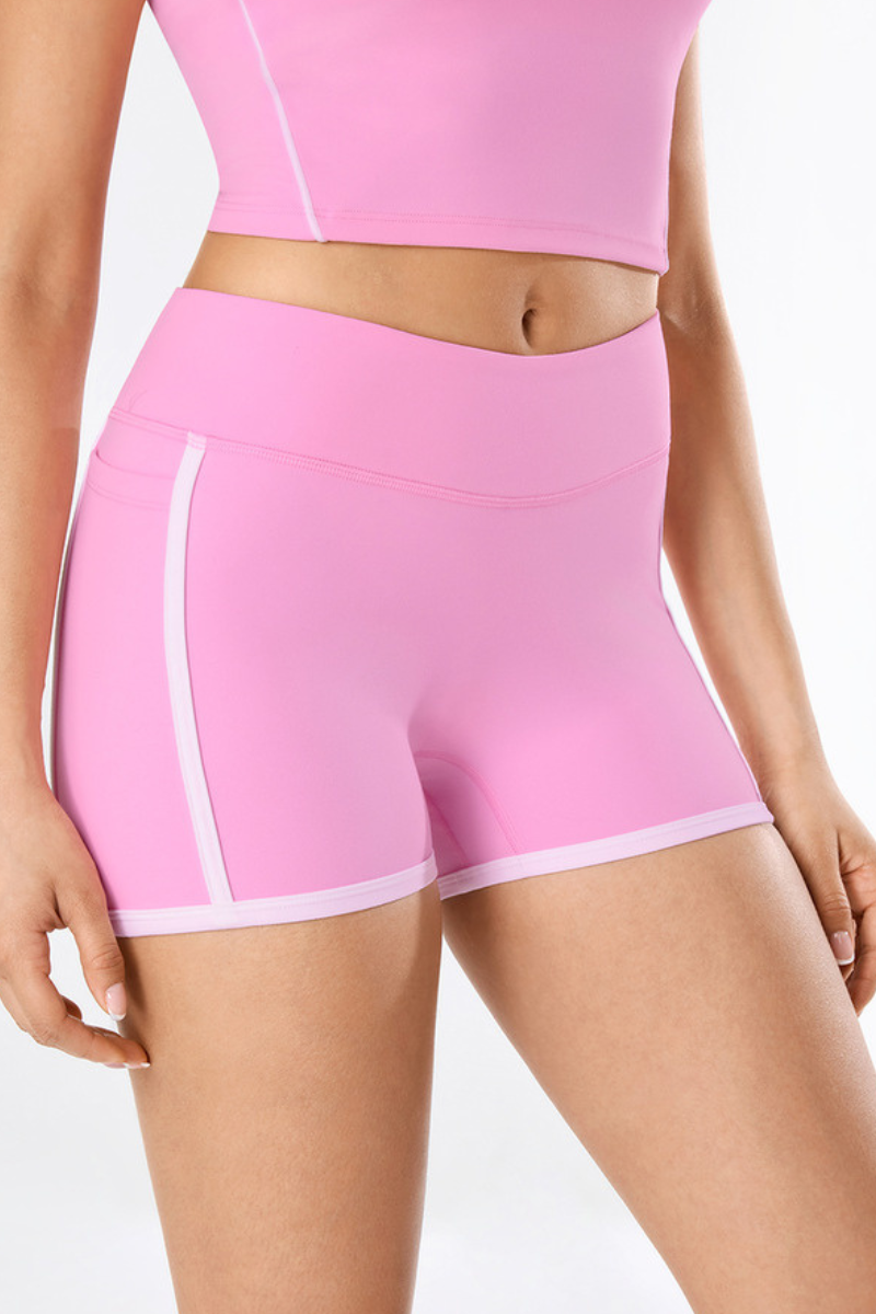 Women's Contrast Trim Side Pocket Workout Yoga Shorts