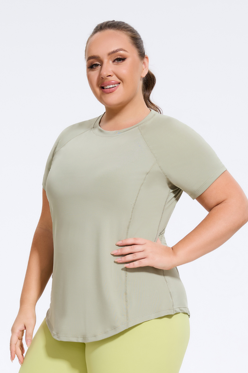 Plus Size Women's Athletic Curved Hem  Yoga T-shirt