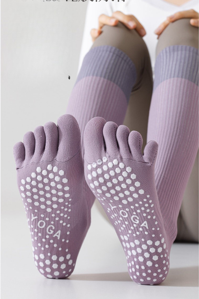Color Block Non-Slip Knee-High Yoga Five-Toe Socks