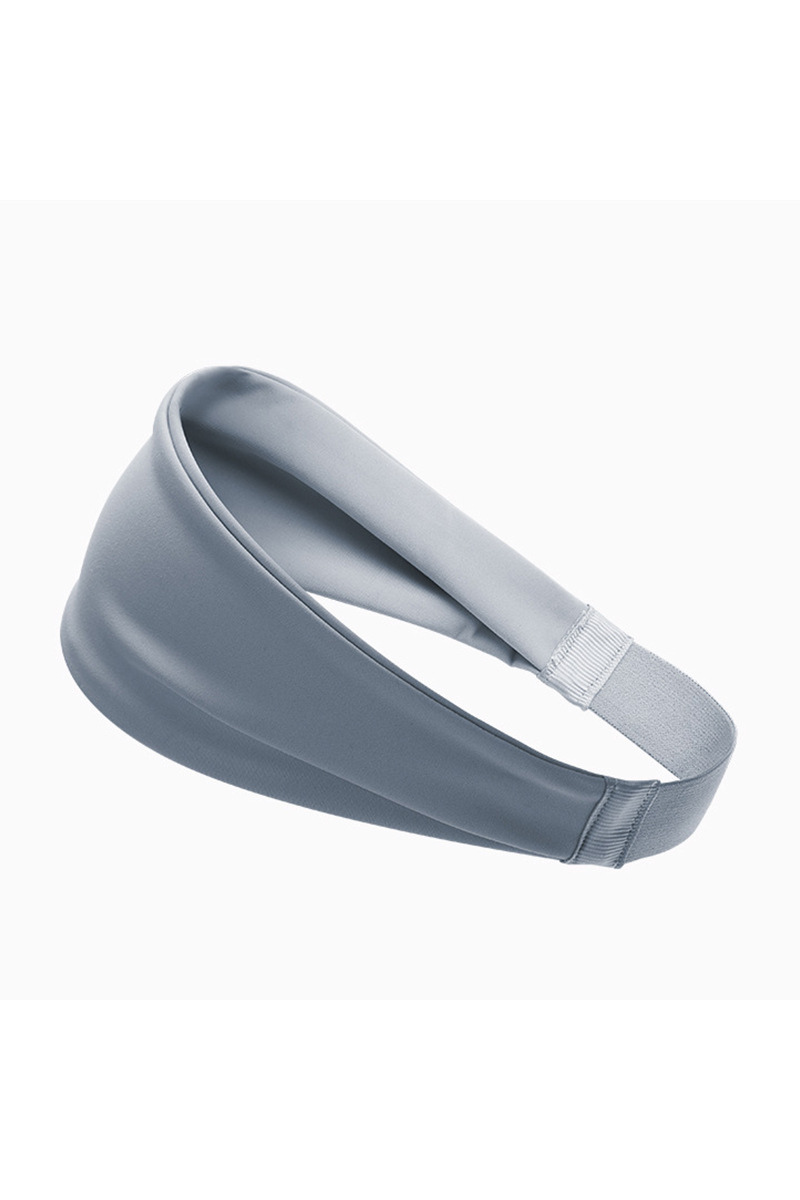 Multifunctional wide-rimmed sports headband.