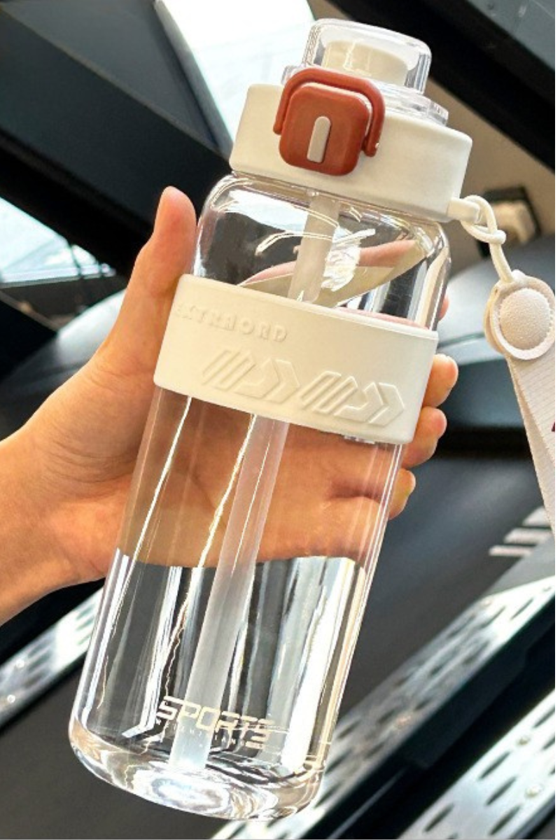 Outdoor Portable Thickened 800ML Heat Resistant Water Bottle