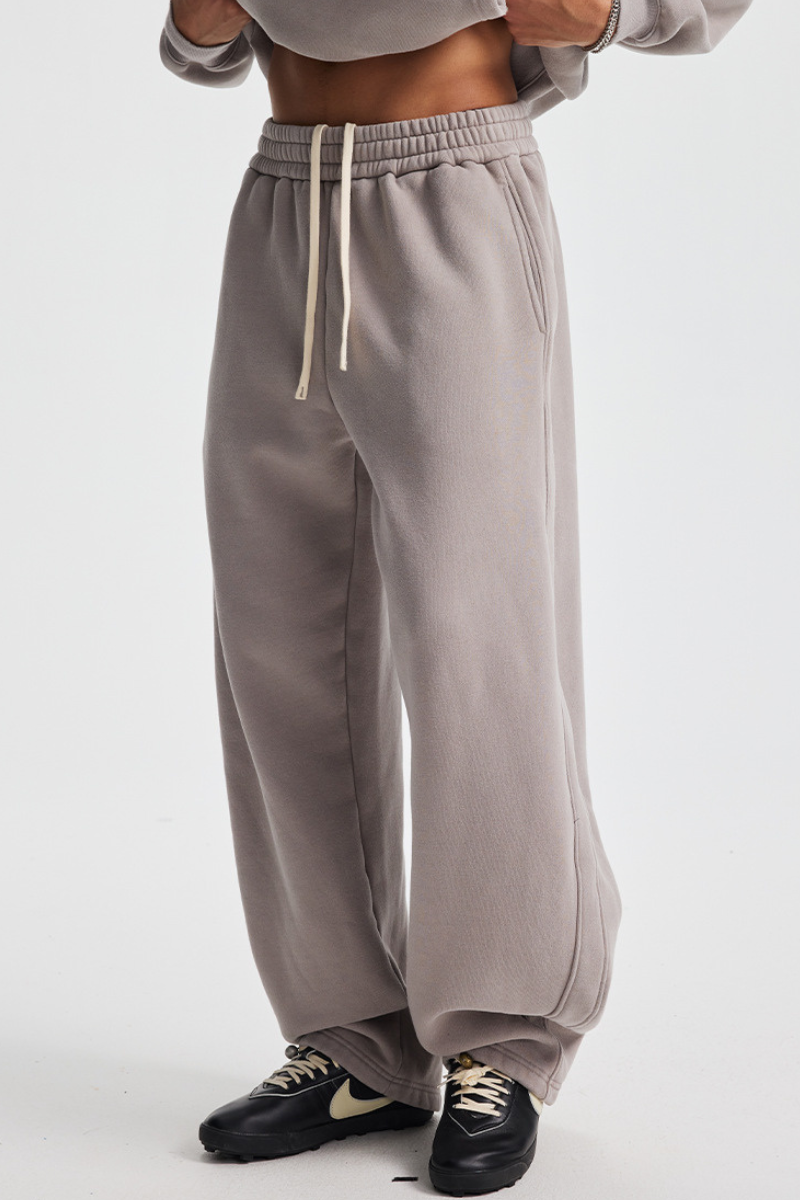 Thicker, distressed-look sweatpants with fleece lining