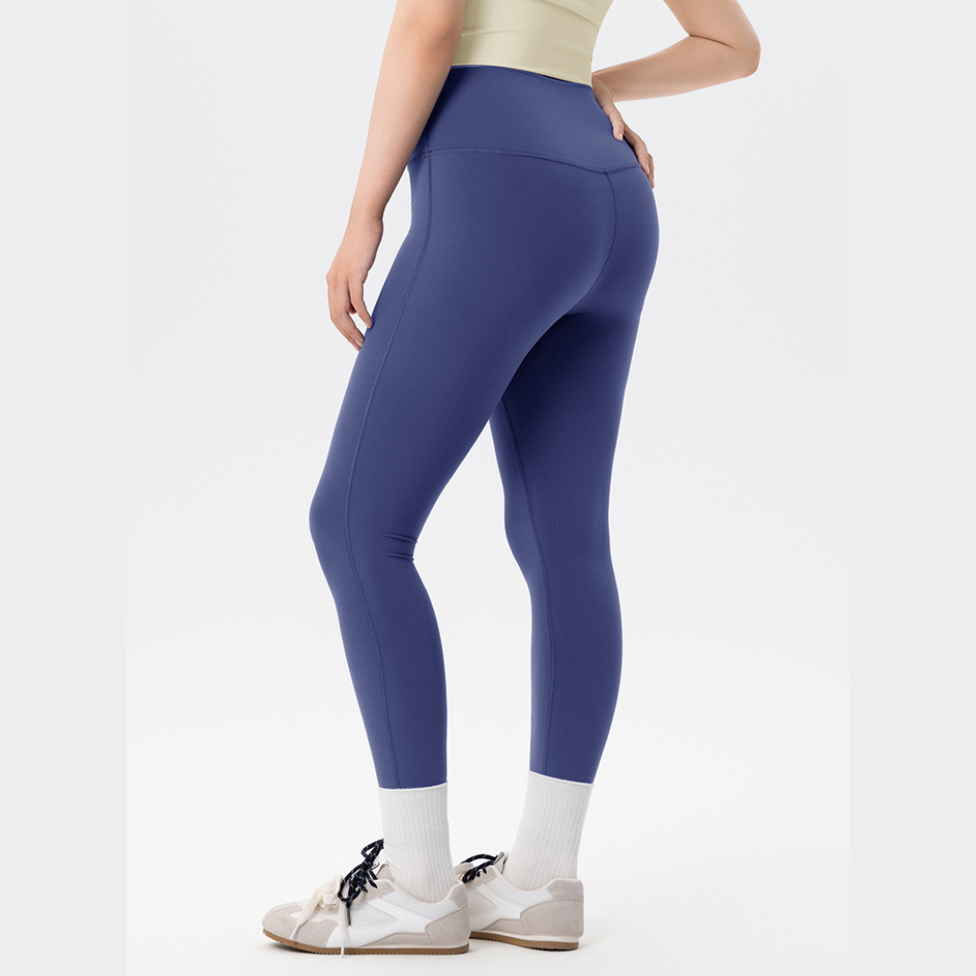 Plus Size Women's Naked Feel High-Waisted Sports Leggings