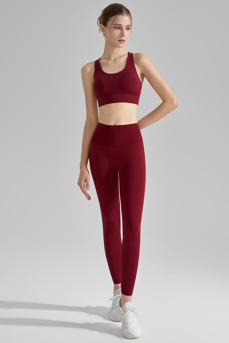 Women's Athletic Sets:U-Neck Cross Back Bra And Leggings