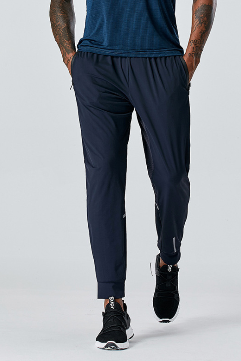 Men's Mesh Panel Reflective Jogger Quick Dry Athletic Jogger