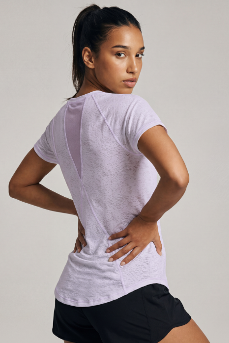 Women's Breathable Mesh Splicing Back Curved Hem T-shirt