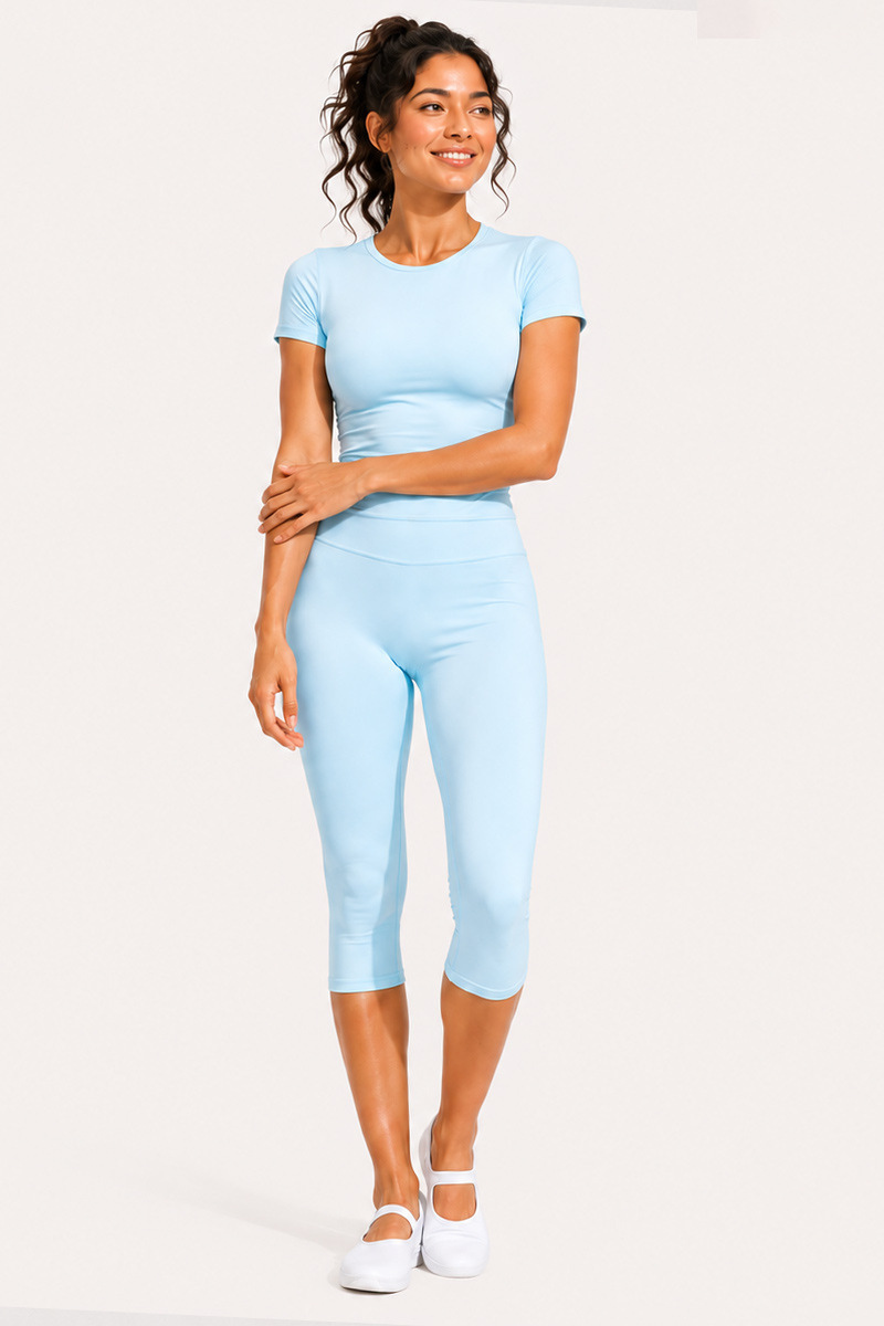 Women's Cropped Crew Neck Tee & Capri Leggings Workout Sets