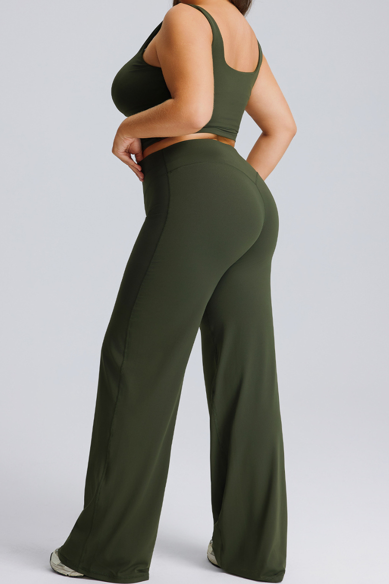 Plus Size Athletic Set :U-neckTank Top & Straight Leg Pants