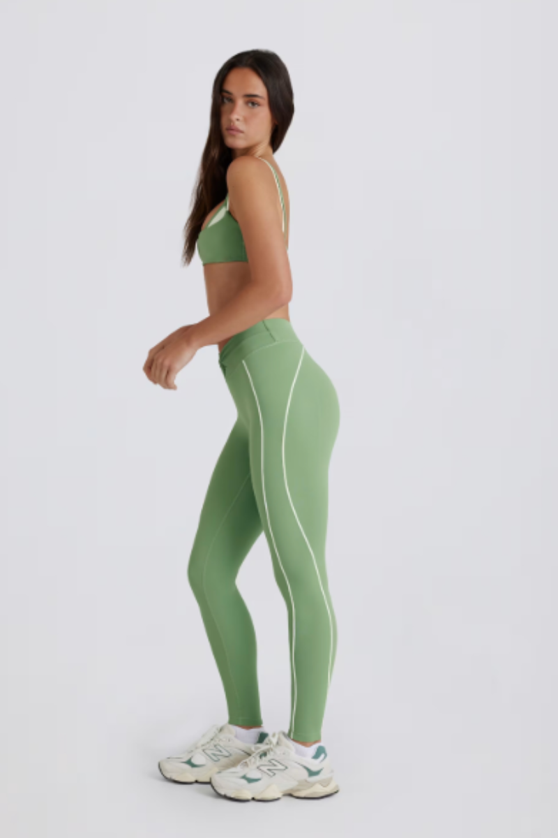 Women's Color Block Twist-Back Bra & Yoga Leggings Set