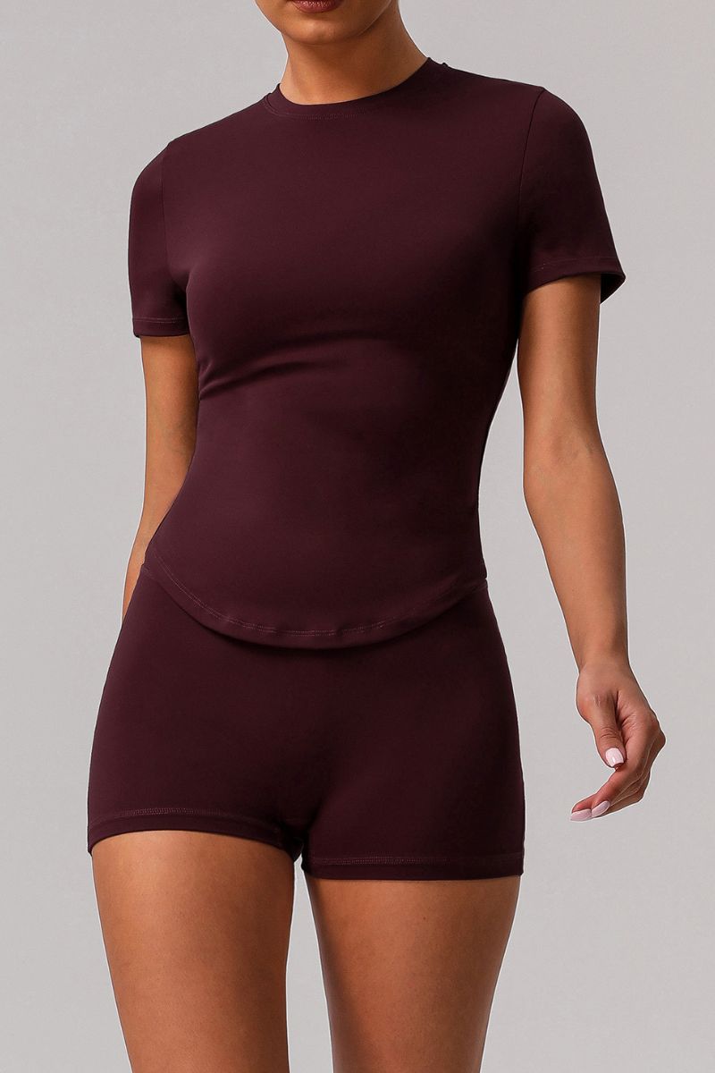 Short-sleeved sports T-shirt and shorts 2-piece set